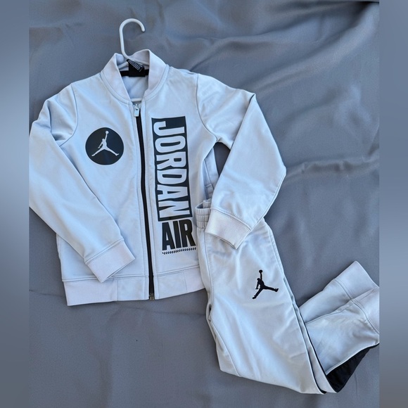 Jordan Other - Jordan White and Black Kids' Zip Jacket & Pants Set